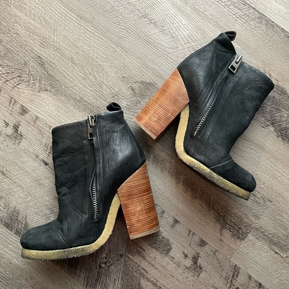 AllSaints Ankle Boots Womens US 7 EU 37 Black Chunky Heel Leather Lakote - Picture 1 of 8